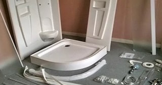 Установка и монтаж душевых кабин от 4090 руб. в Белове - СантехДомБлв